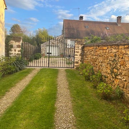 Chambres D'Hotes Des Demoiselles Ville-Saint-Jacques Exterior foto